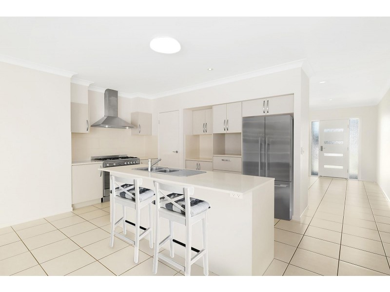 3 Wilshire Place, Pelican Waters QLD 4551