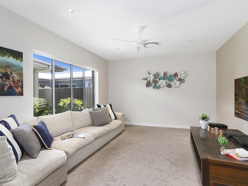 34 Lime Crescent, Caloundra West QLD 4551