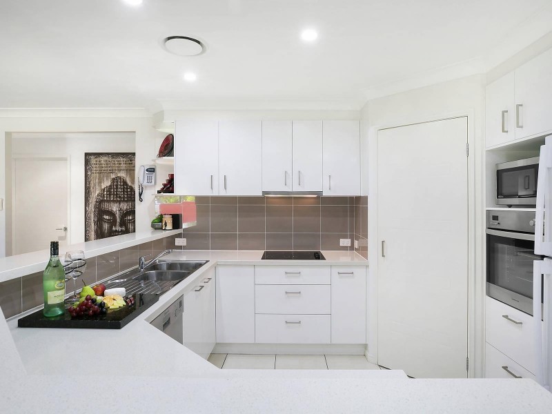 14 Wategos Circuit, Pelican Waters QLD 4551