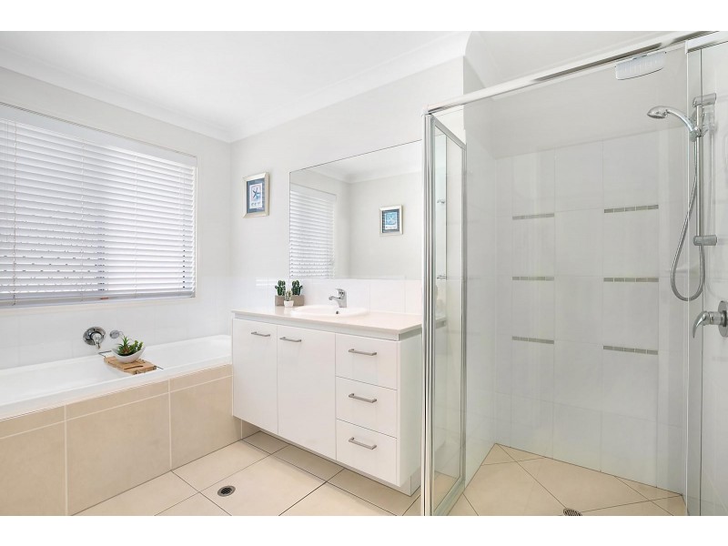 14 Wategos Circuit, Pelican Waters QLD 4551