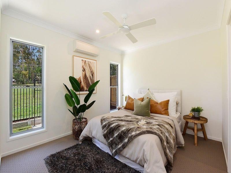 20 Crumpton Place, Beerwah QLD 4519