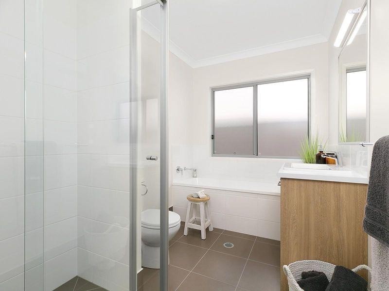 20 Crumpton Place, Beerwah QLD 4519