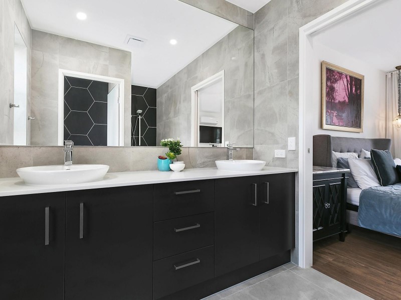 13 Round Bush Crescent, Maroochydore QLD 4558