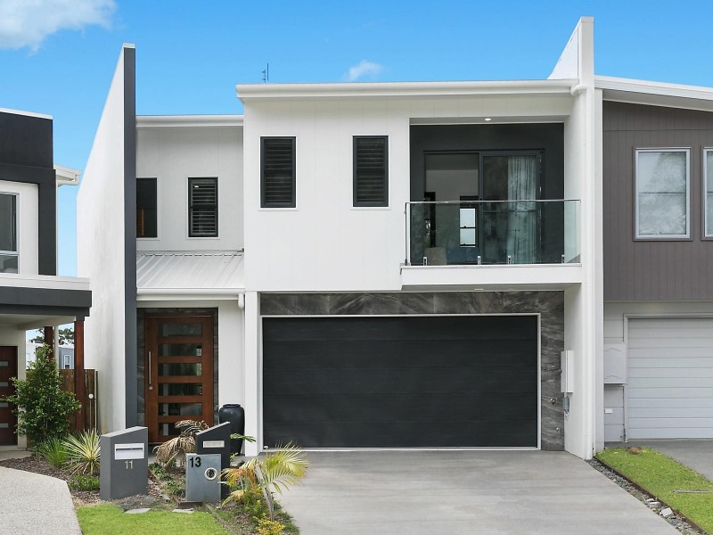 13 Round Bush Crescent, Maroochydore QLD 4558
