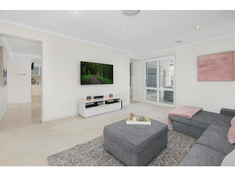 42 Whitehaven Way, Pelican Waters QLD 4551