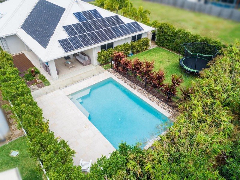 42 Whitehaven Way, Pelican Waters QLD 4551