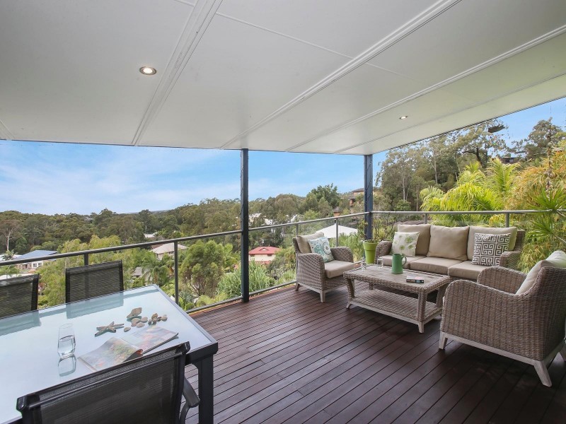 11 Hillside Court, Little Mountain QLD 4551