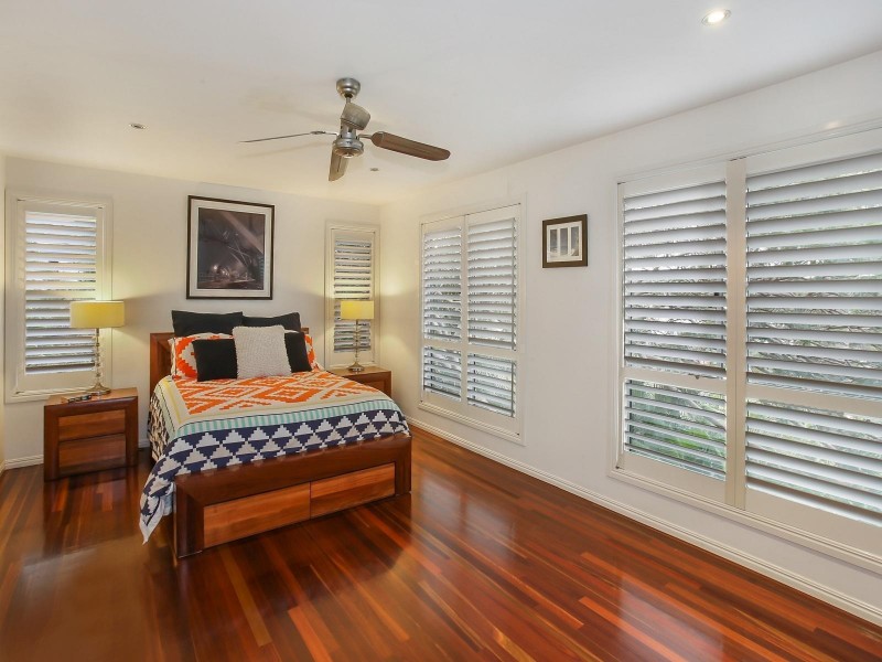 11 Hillside Court, Little Mountain QLD 4551