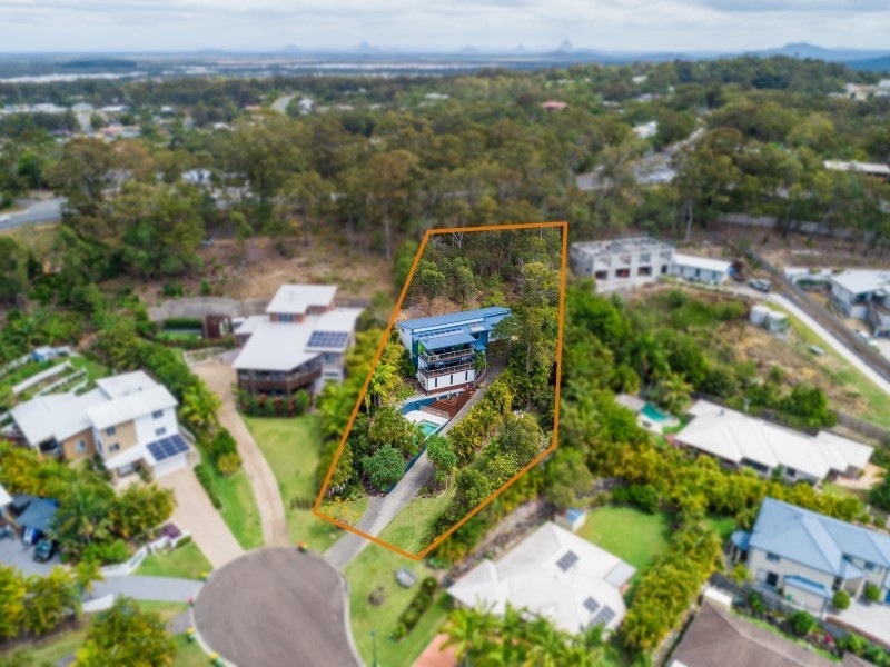 11 Hillside Court, Little Mountain QLD 4551