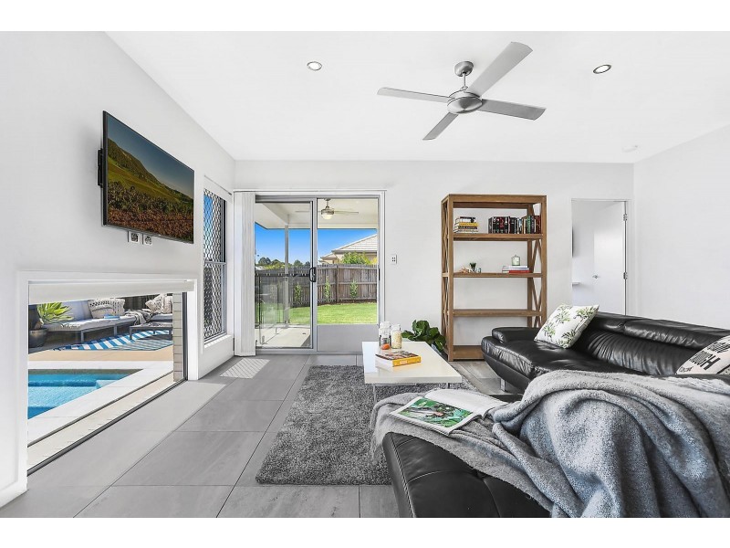 8 Verde Circuit, Caloundra West QLD 4551