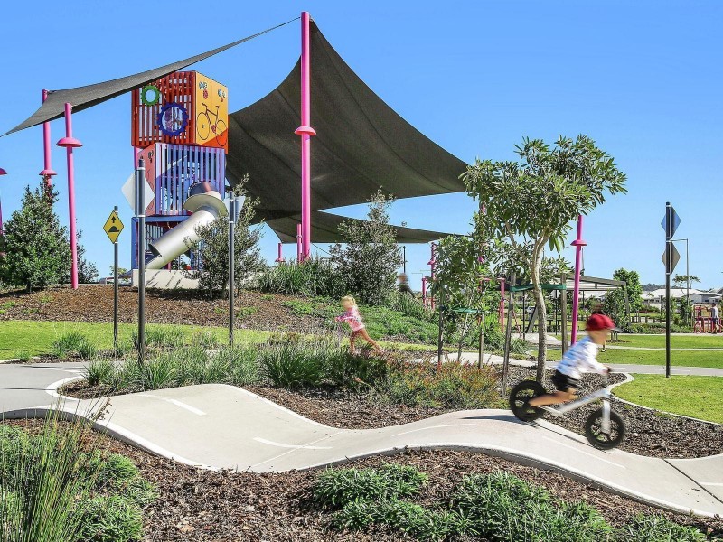 8 Verde Circuit, Caloundra West QLD 4551