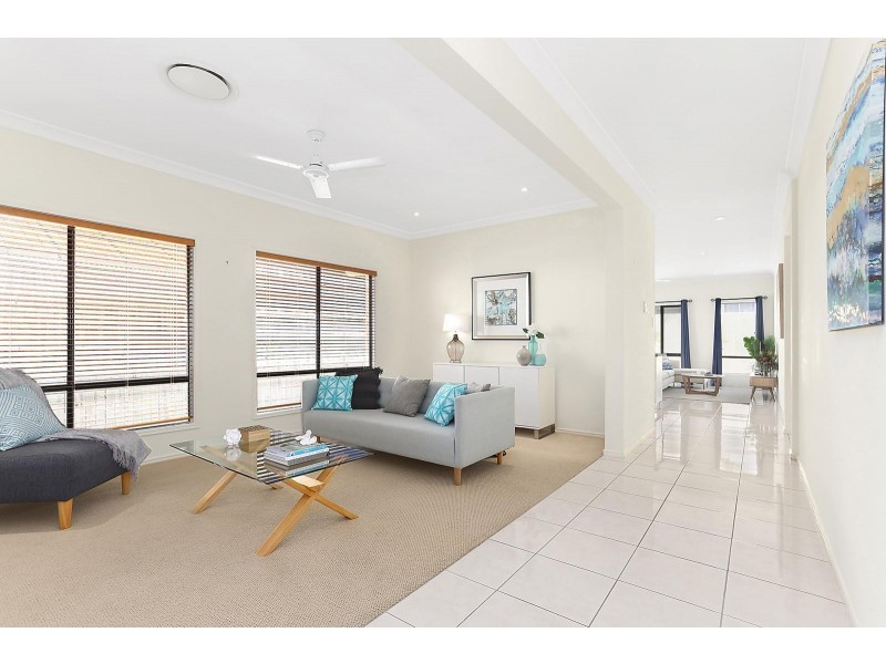 9 Stavewood Street, Meridan Plains QLD 4551