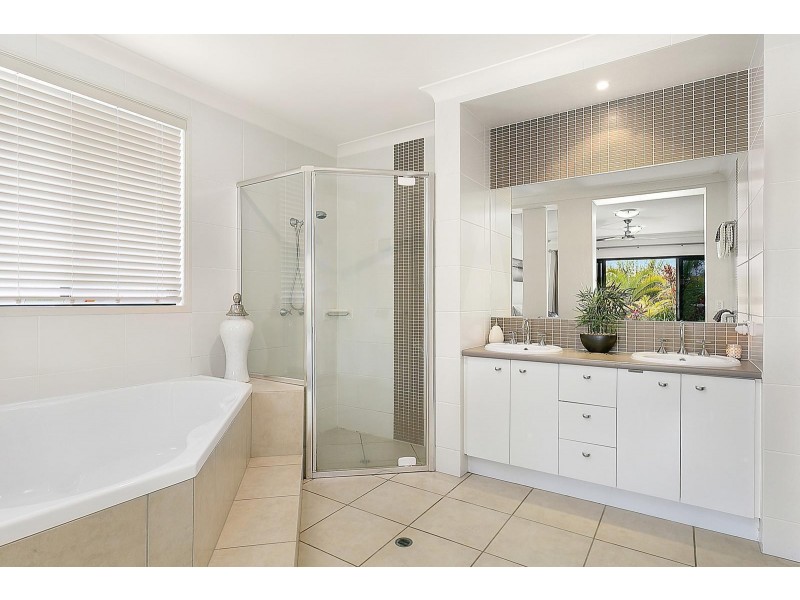 109 Mahogany Drive, Pelican Waters QLD 4551