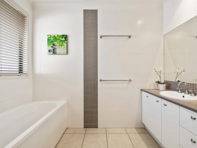 109 Mahogany Drive, Pelican Waters QLD 4551