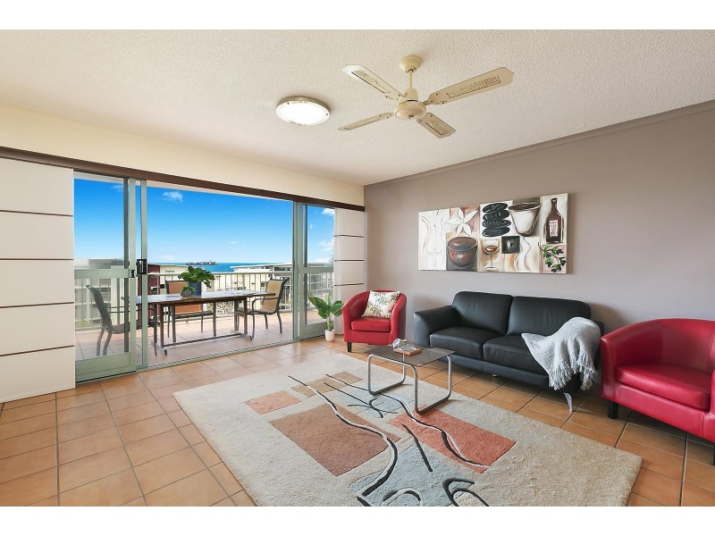 17/18 Mahia Terrace, Kings Beach QLD 4551