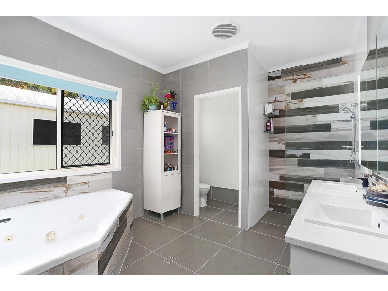 59 Koala Court, Little Mountain QLD 4551