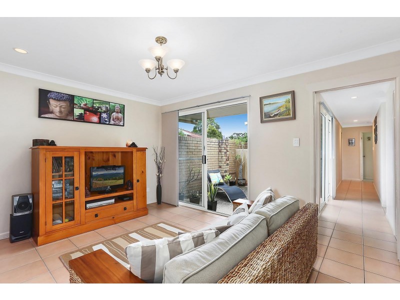 12 Bellevue Drive, Little Mountain QLD 4551