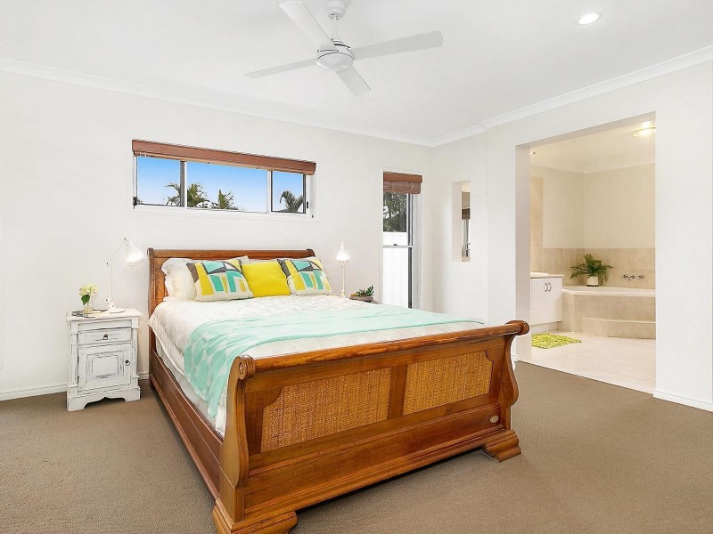 20 Pembroke Avenue, Pelican Waters QLD 4551