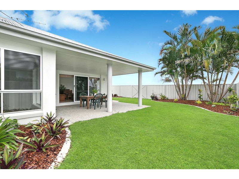 20 Pembroke Avenue, Pelican Waters QLD 4551