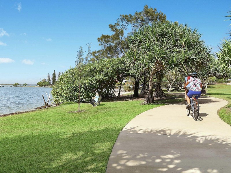 20 Pembroke Avenue, Pelican Waters QLD 4551