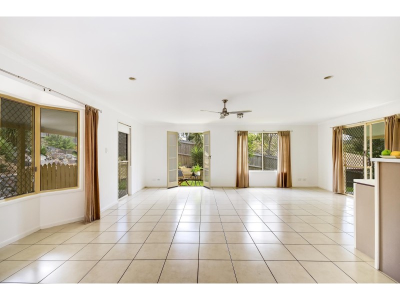 13 Karanne Drive, Mooloolah Valley QLD 4553
