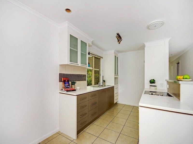 13 Karanne Drive, Mooloolah Valley QLD 4553