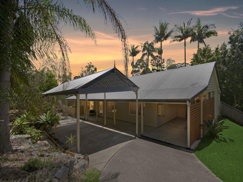 13 Karanne Drive, Mooloolah Valley QLD 4553