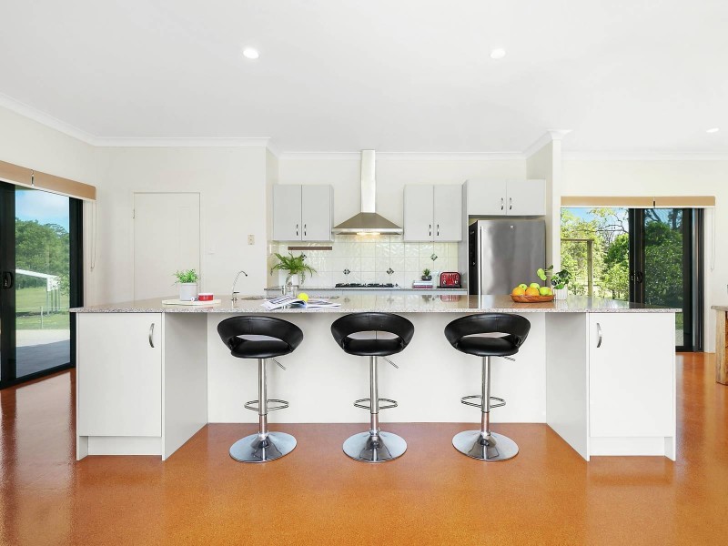 181 Hardwood Road, Landsborough QLD 4550