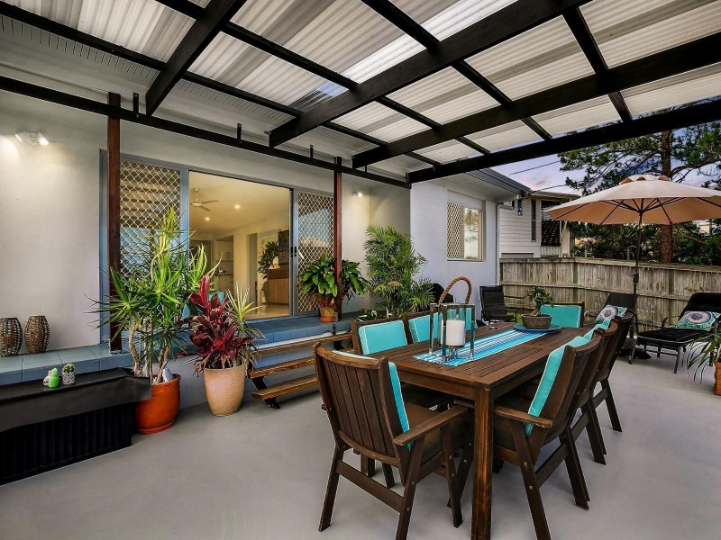 2 Allunga Court, Mooloolaba QLD 4557