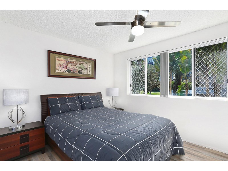 2/5 Warne Terrace, Kings Beach QLD 4551