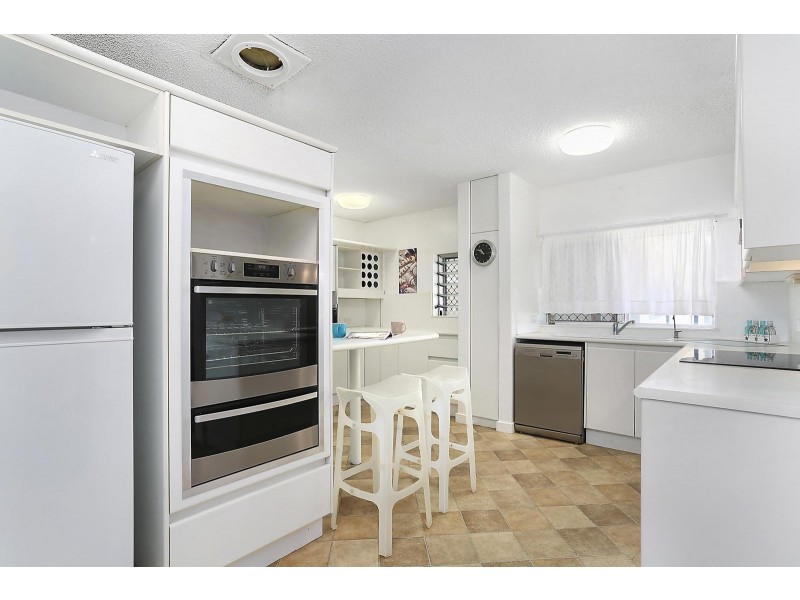 18/5 Dingle Avenue, Kings Beach QLD 4551