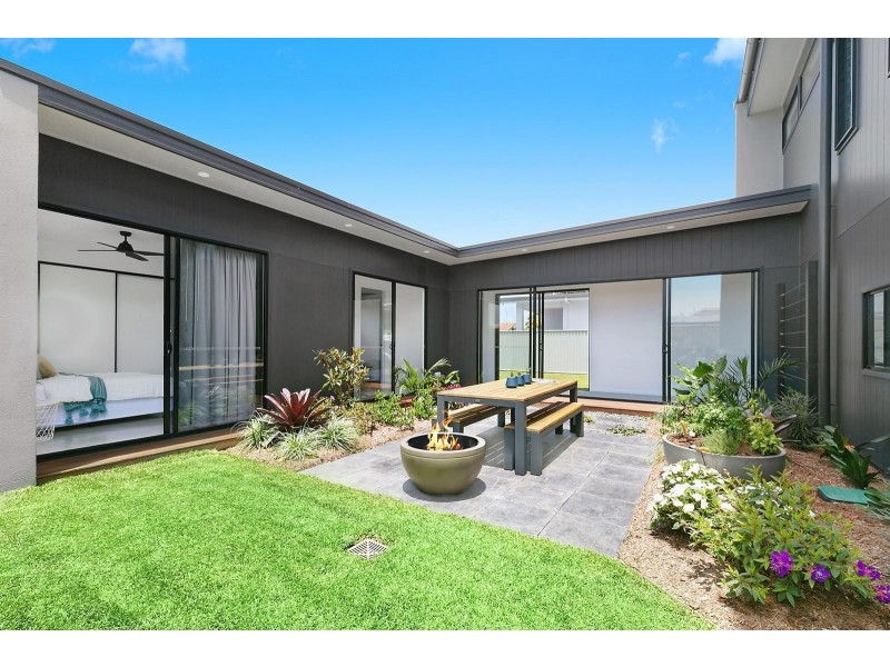 23 Marina View Drive, Pelican Waters QLD 4551