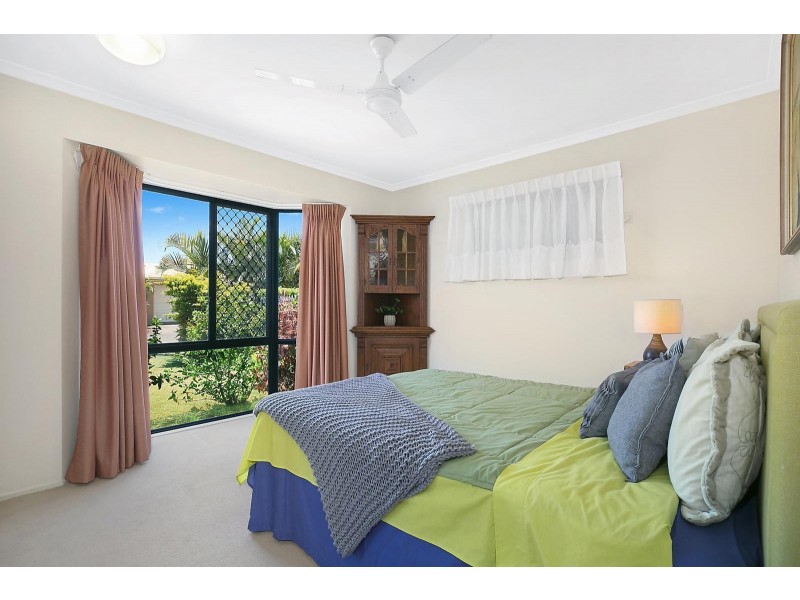225/4 Melody Court, Warana QLD 4575