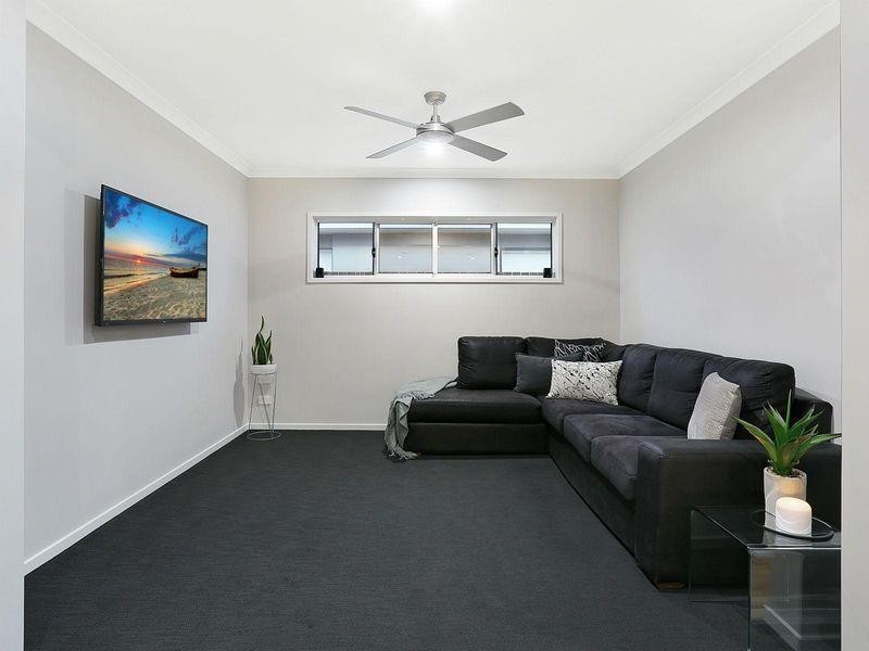 5 Thomas Close, Caloundra West QLD 4551