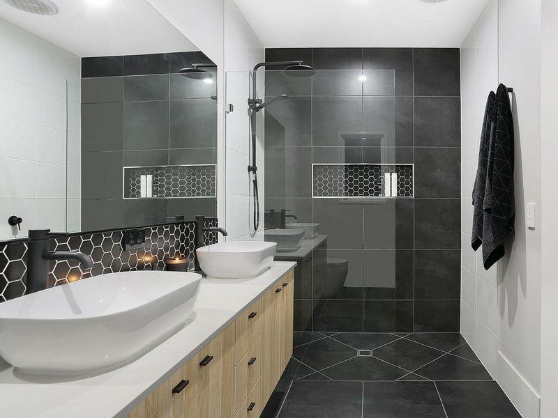 5 Thomas Close, Caloundra West QLD 4551