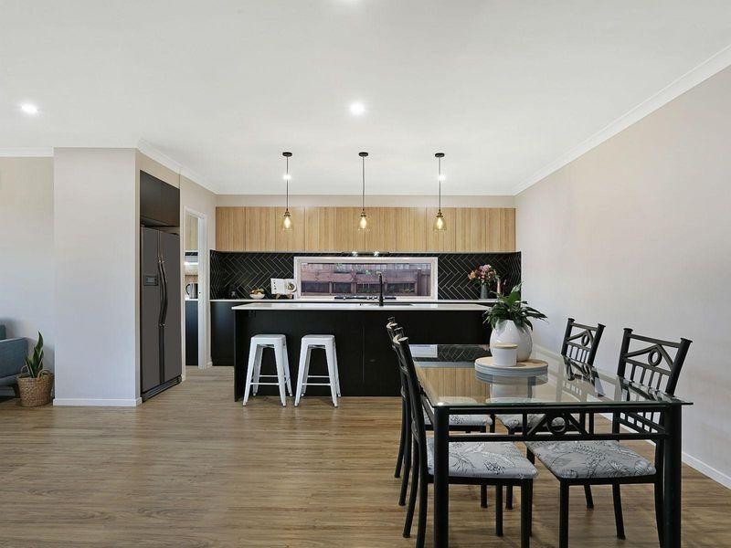 5 Thomas Close, Caloundra West QLD 4551