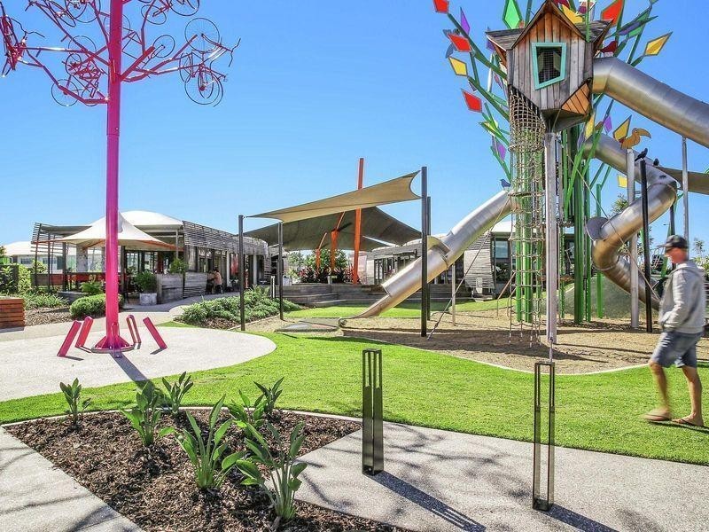 5 Thomas Close, Caloundra West QLD 4551