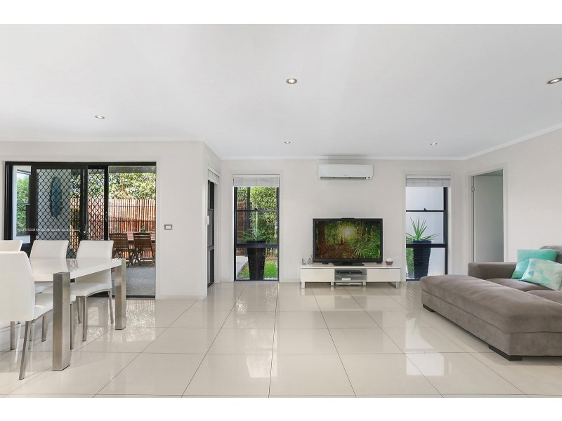 5 Alicia Circuit, Little Mountain QLD 4551
