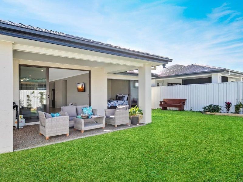 10 Fortier Street, Pelican Waters QLD 4551
