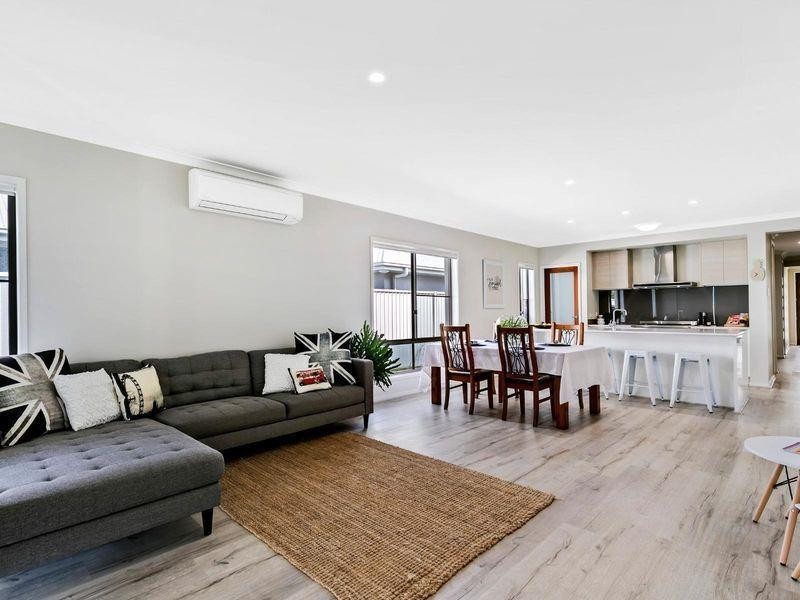10 Fortier Street, Pelican Waters QLD 4551