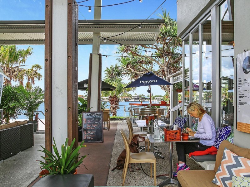 8 Panama Court, Kawana Island QLD 4575