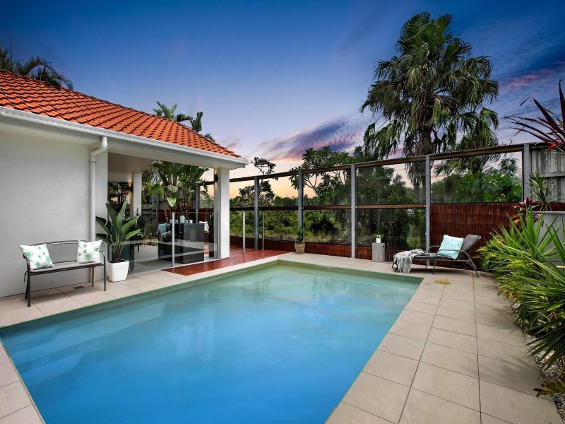 17 Easter Street, Kawana Island QLD 4575