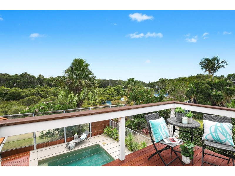 17 Easter Street, Kawana Island QLD 4575