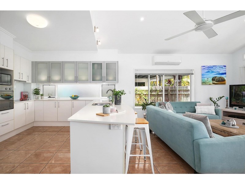 17 Easter Street, Kawana Island QLD 4575