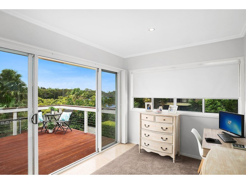 17 Easter Street, Kawana Island QLD 4575