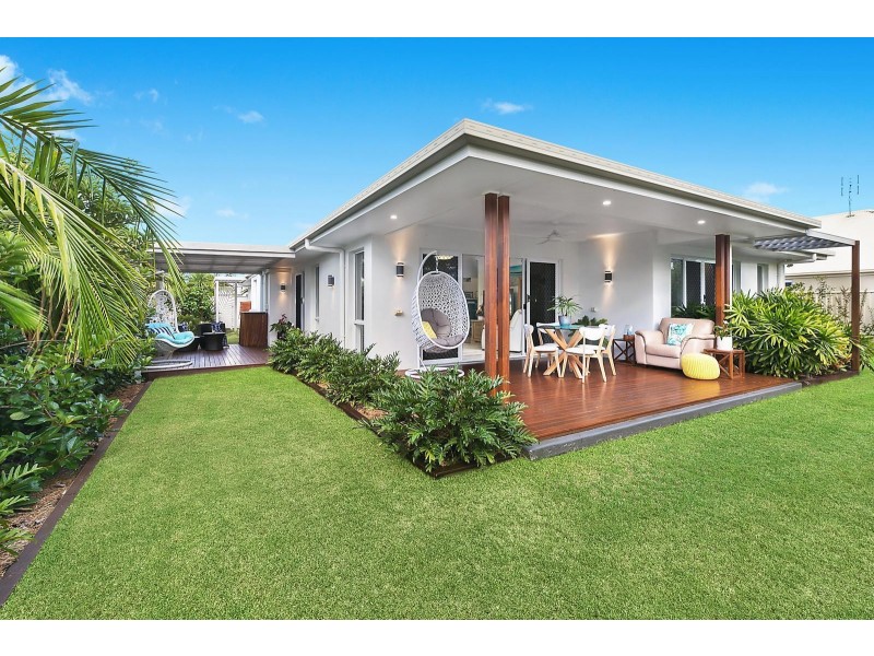 4 Sylvie Street, Pelican Waters QLD 4551