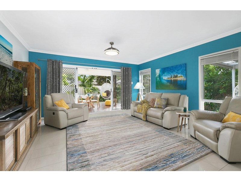 4 Sylvie Street, Pelican Waters QLD 4551