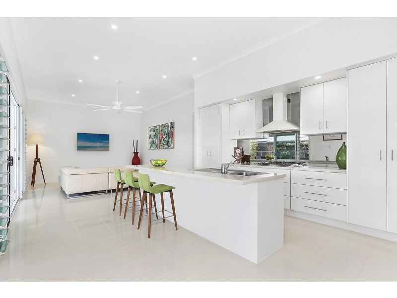 44 Bellanboe Circuit, Pelican Waters QLD 4551