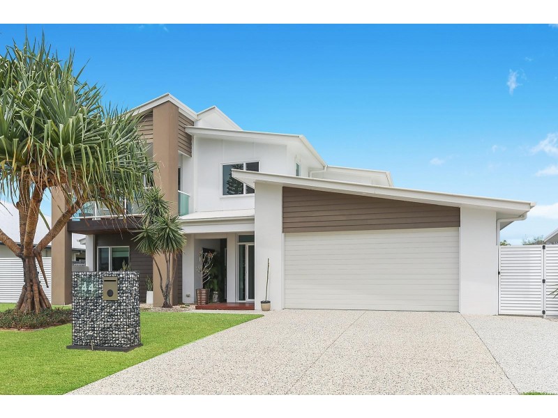 44 Bellanboe Circuit, Pelican Waters QLD 4551