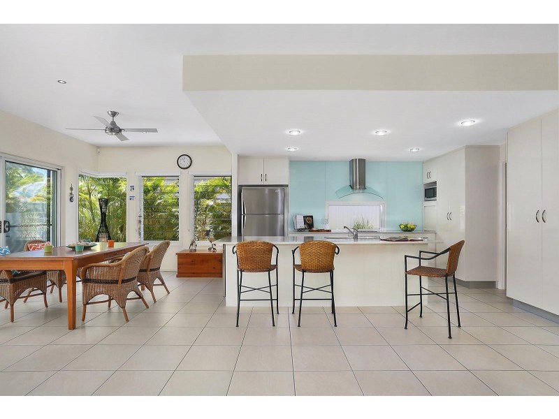 42 Wategos Circuit, Pelican Waters QLD 4551